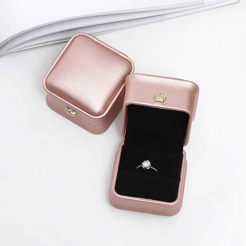 1Pcs Fashion Ring Jewelry Box PU Crown Buckle Design | Luxury Wedding Gift Packaging Box 5.8×5.8×4.5cm in Rose Gold, Navy Blue, Green, White | Elegant Jewelry Organizer 4