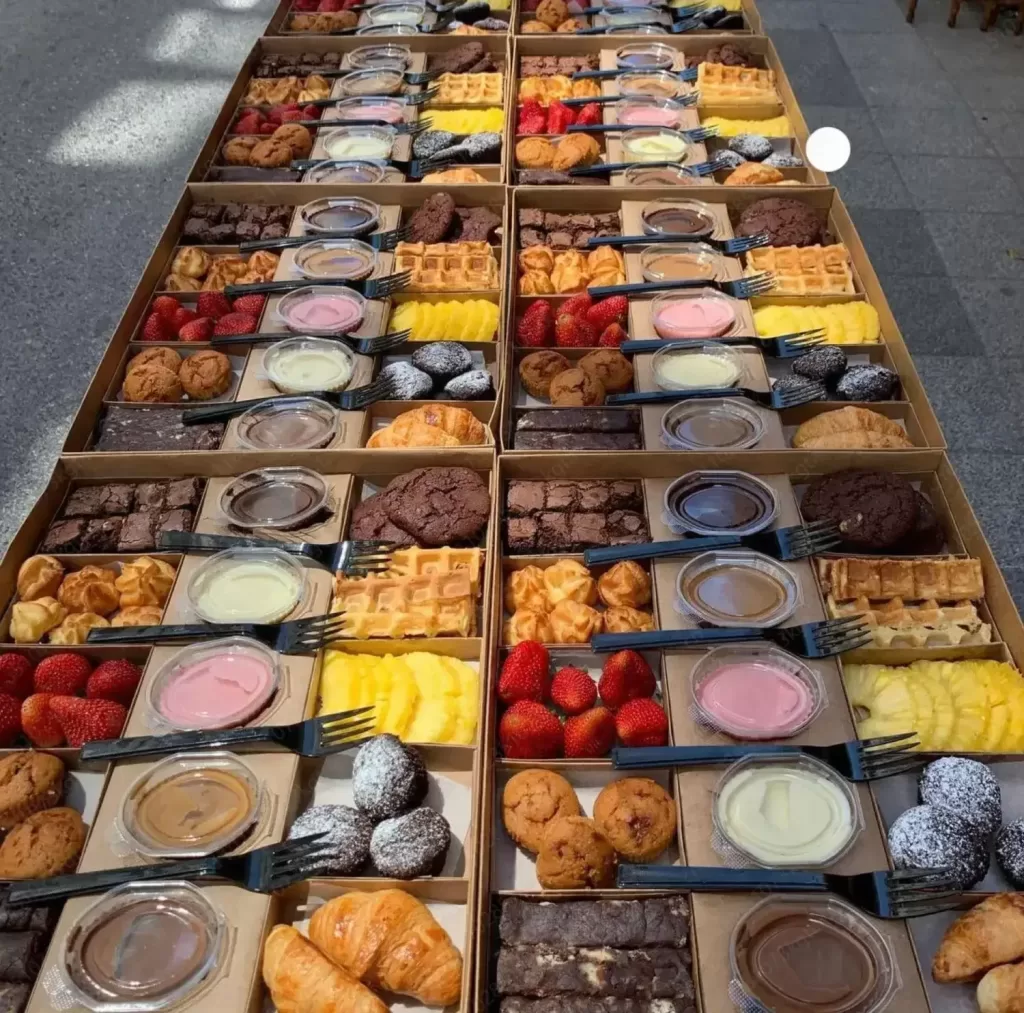 10PCS White Paper Food Display Boxes with Dividers, Multi-Compartment Takeaway Packagin... - SKU PFDB1122 - UGI Packaging