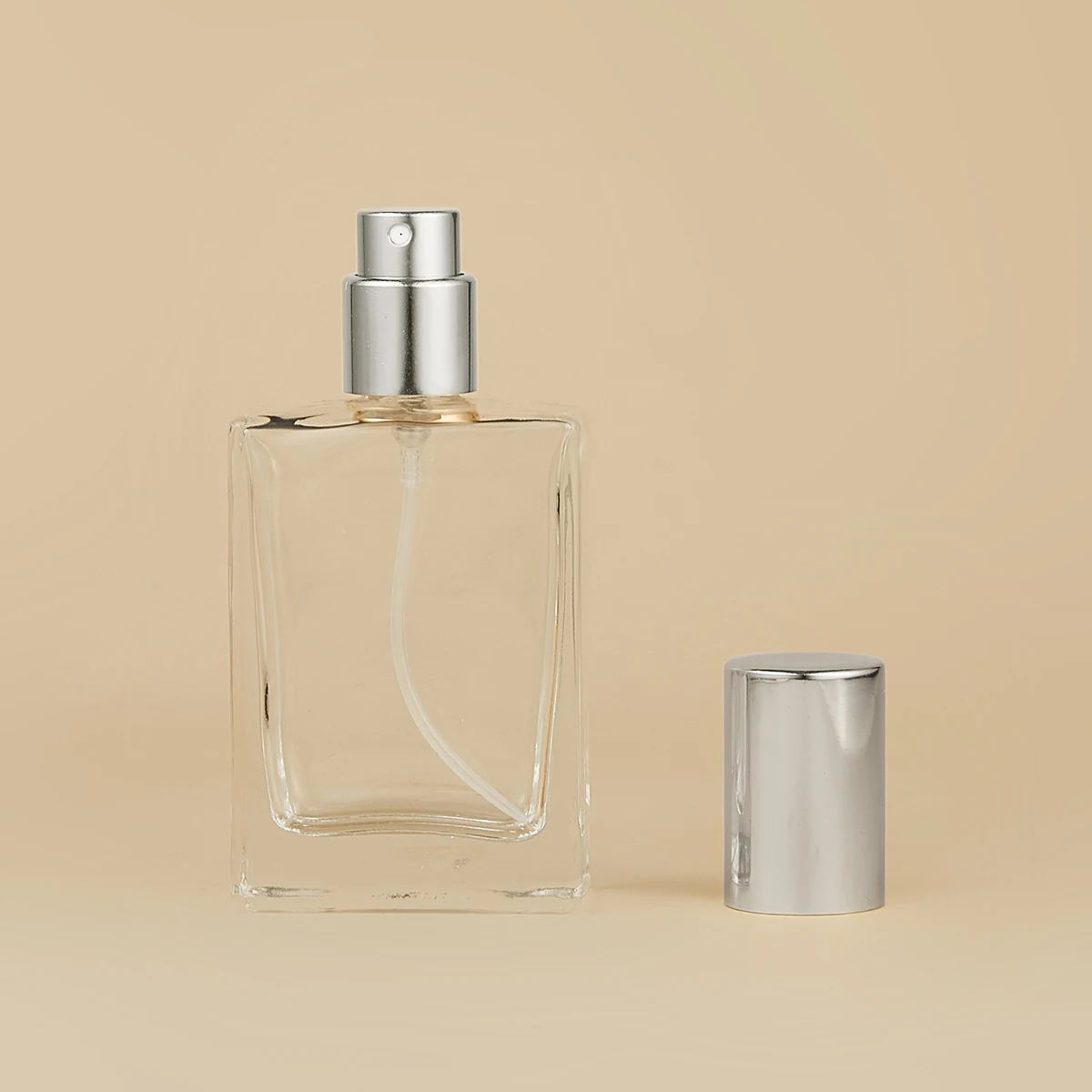 30ml Square Glass Spray Perfume Bottle – Refillable Cosmetic Dispenser with Screw Cap, Empty Atomizer for Perfume, Toner, Essential Oils, DIY Beauty Blends, and Travel Packaging - 图片 3