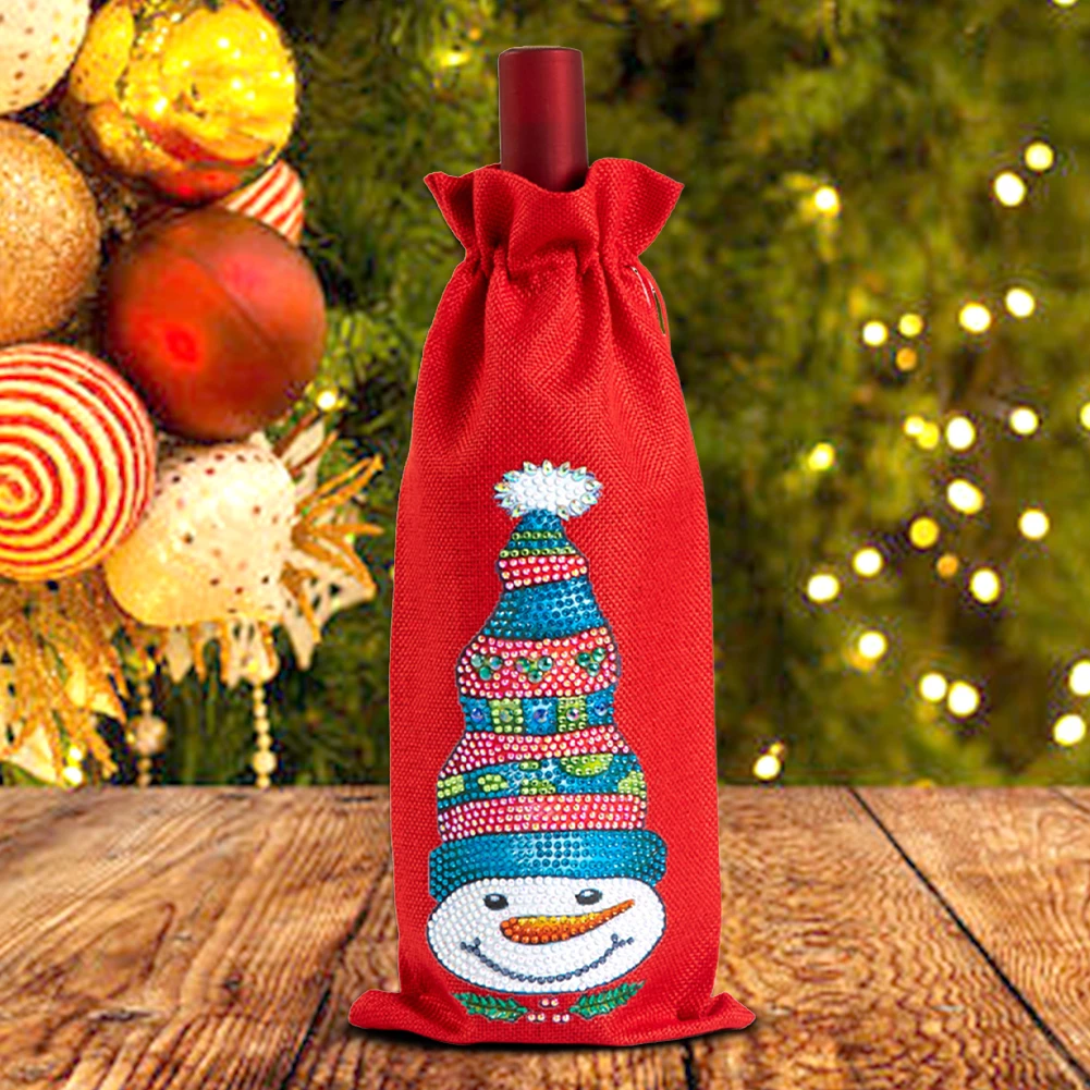 Christmas 5D Diamond Art Wine Gift Bag – DIY Rhinestone Drawstring Linen Bottle Cover, Festive Burlap Packaging for Holiday Parties, Santa Pattern Reusable Wine Bag for Crafts & Gifting - 图片 3