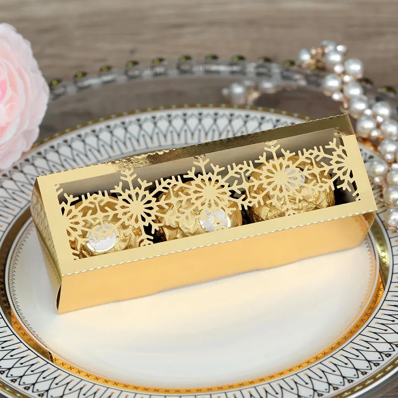 50Pcs Laser Cut Christmas Snowflake Packaging Gift Boxes, Drawer Style Candy Chocolate Box Favor, Pearl Paper Merry Christmas New Year Party Decoration Packaging Box with Pull Drawer Design - 图片 4