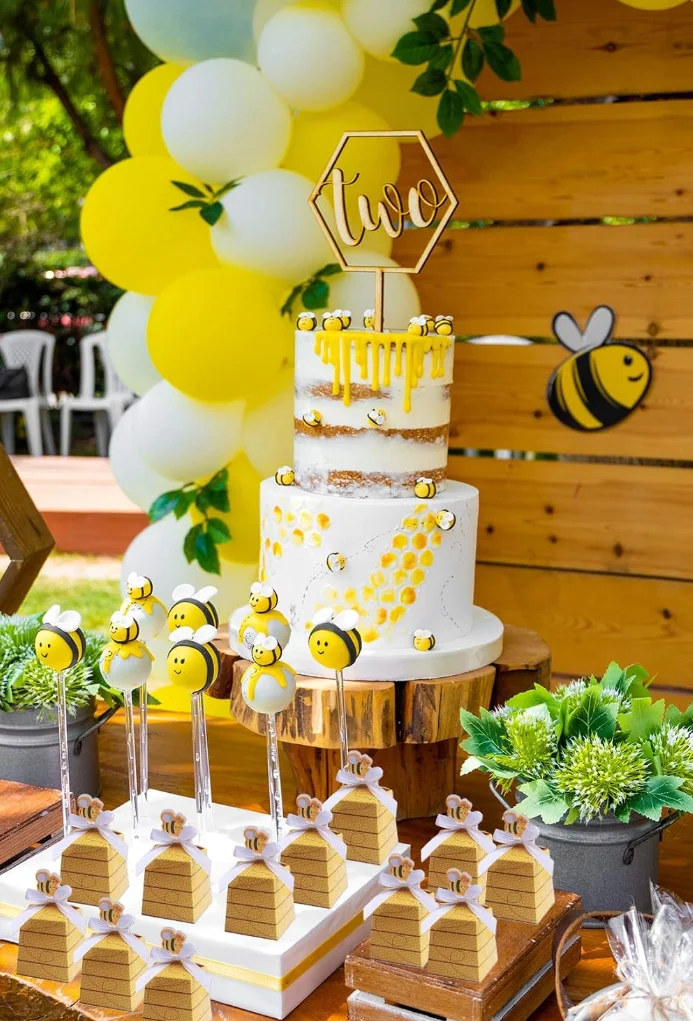 25PCS Paper Beehive-Shaped Gift Boxes with Ribbons, Fun Bee Party Favor Packaging for Weddings, Birthdays, Baby Showers, Candy or Small Gifts, Decorative Party Boxes, Factory Direct Supply 1