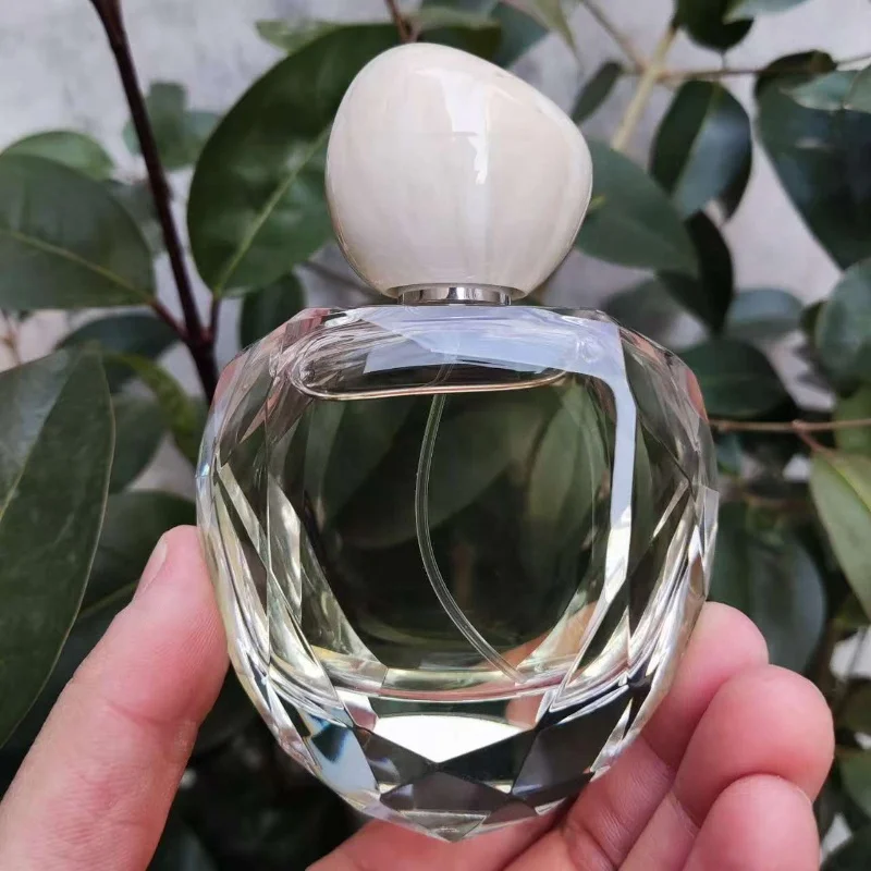 2/8PCS 65ML Refillable Perfume Atomizer Bottles, Polished Crystal Glass Heart-Shaped Design with Crimp Neck Bayonet Style, Luxury Empty Spray Containers for Fragrance, Travel, Display, Wholesale and Gifting