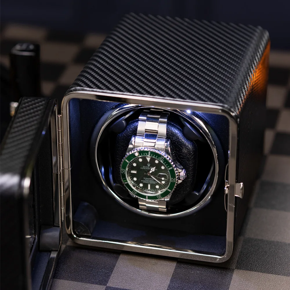 Travel Watch Winder | Luxury Automatic Watch Winder with LED Ambient Light, Silent Self-Rotating Display Box, PU Leather Exterior, 5 Gear Modes, USB-C Power Supply, Stop Function on Lid Opening, Single Slot for Men Women - 图片 3