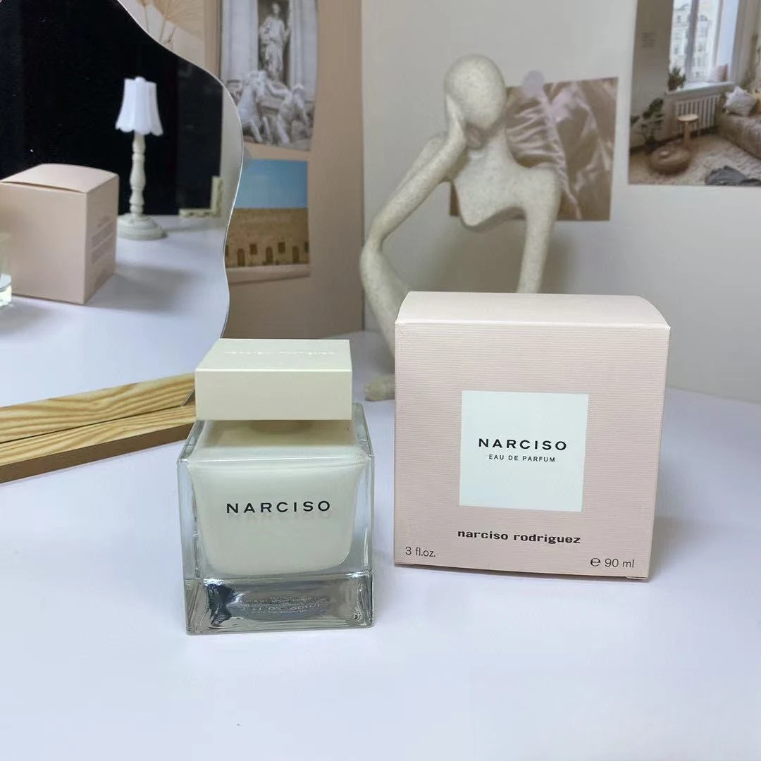 Luxury Refillable Perfume Bottle and Gift Box – Crystal Glass Spray Container with Weighted Base, Satin-Lined Rigid Packaging for Elegant Display, Travel, and Premium Gifting - 图片 8