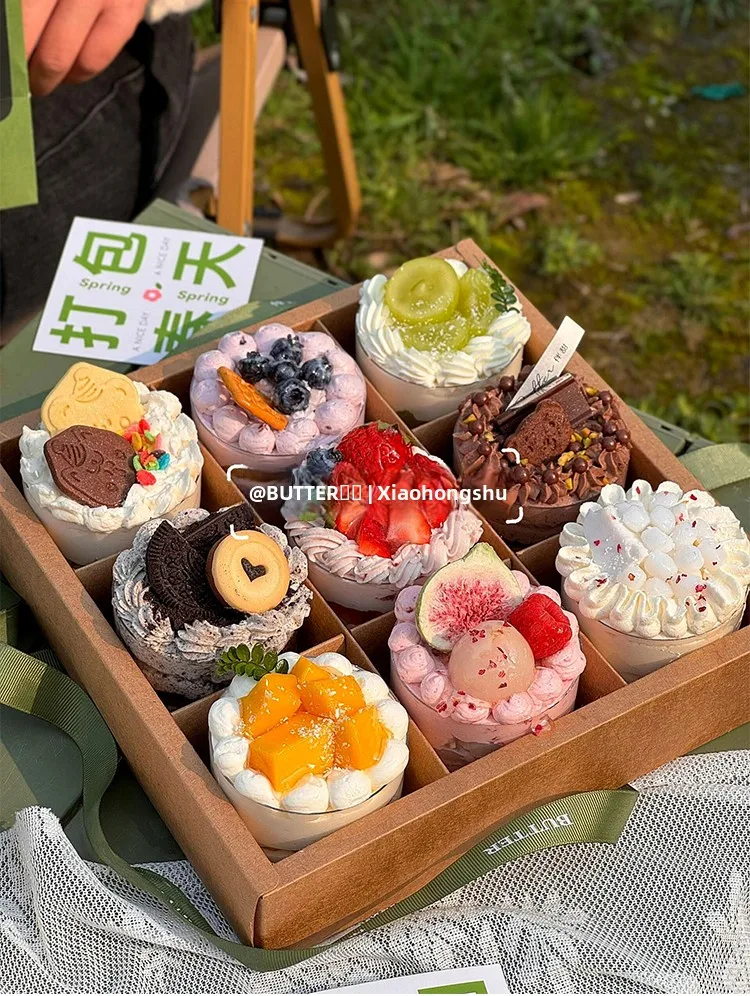 Four by Six by Nine Grid Transparent Cake Box Dessert Pastry Container for Afternoon Tea, Picnic, Party, Takeaway, Western-Style Baked Goods, Mousse, Cupcakes, Cookies, Home and Bakery Packaging 8