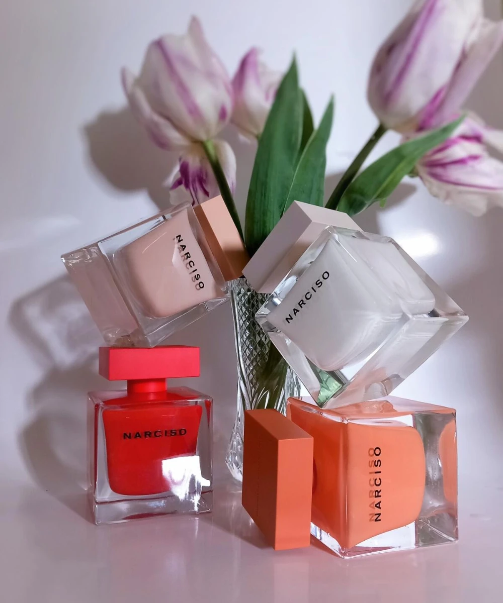 Luxury Refillable Perfume Bottle and Gift Box – Crystal Glass Spray Container with Weighted Base, Satin-Lined Rigid Packaging for Elegant Display, Travel, and Premium Gifting - 图片 6