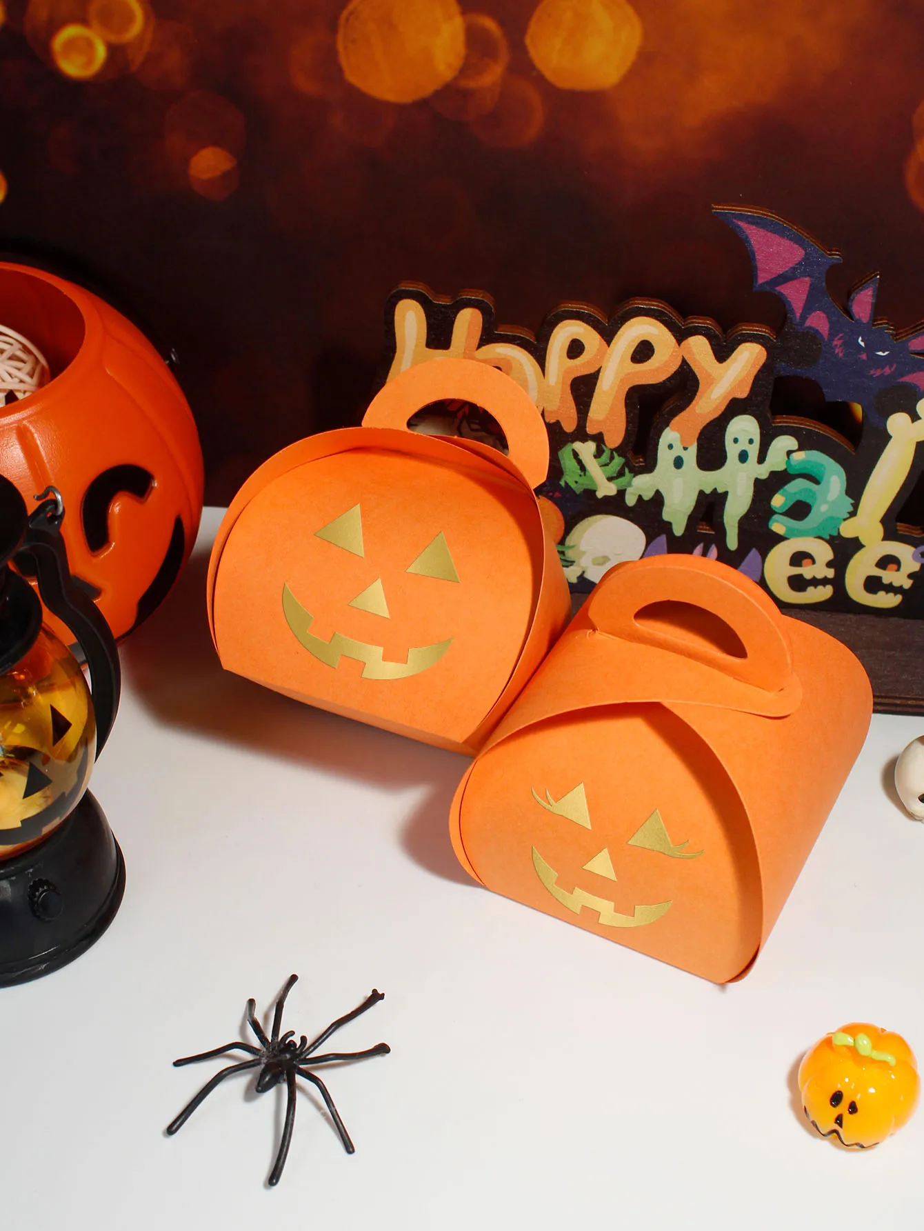 10/20/50PCS Halloween Candy Boxes for Kids, Decorative Bread and Gift Boxes with Emotions Hot Stamping, Party Favors, Treat Packaging, Spooky Themed Design, Factory Direct Supply
