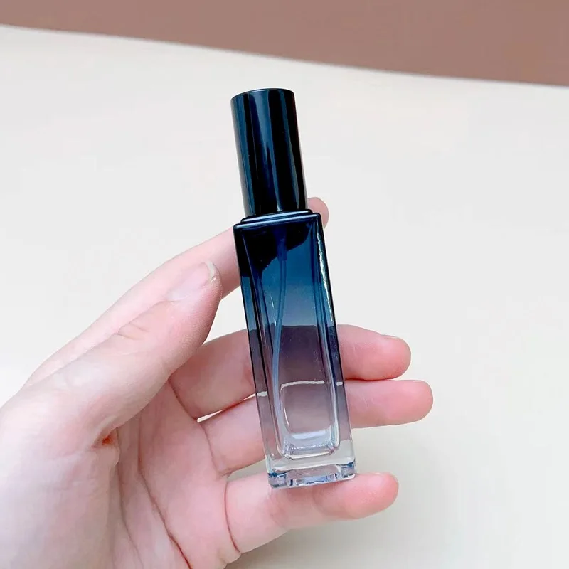 5ml 10ml High-End Square Glass Perfume Bottle Refillable Travel Atomizer, Portable Mini Spray Container for Sample Fragrance, Essential Oils, Holy Water, DIY Perfume, Elegant Blue Glass Bottle for Vanity or Gift - 图片 7