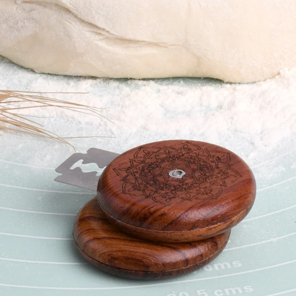 Professional Bread Lame Scoring Tool with Wooden Handle – Arc Curved Bread Knife/Slicer/Cutter with 5 Replaceable Blades, Dough Scoring Razor for Artisan Bakery, Sourdough, Home Baking, Includes Protective Case 4