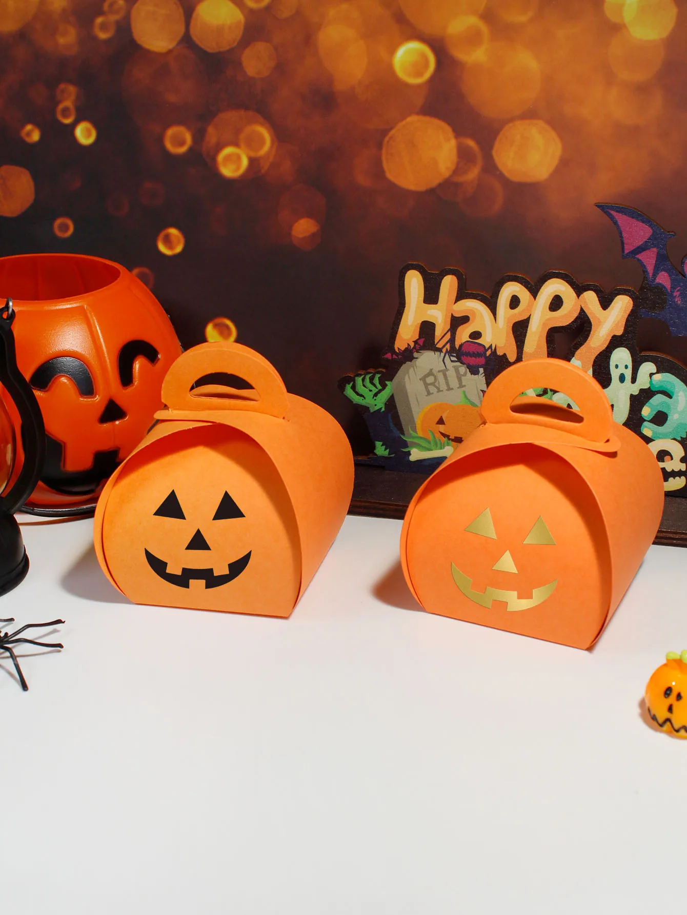 10/20/50PCS Halloween Candy Boxes for Kids, Decorative Bread and Gift Boxes with Emotions Hot Stamping, Party Favors, Treat Packaging, Spooky Themed Design, Factory Direct Supply