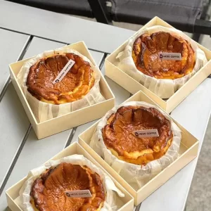 Clear 4-Inch Cake Packaging Box – Transparent Pastry Container for Cheesecake, Korean Style Desserts, and Small Bakery Treats, Ideal for DIY Baking, Takeaway, and Gift Presentation