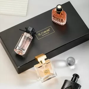 Luxury 105ml Empty Perfume Bottle and Gift Box Set – 4 Piece Elegant Packaging Collection with Crystal Glass Spray Containers, Polished Caps, Weighted Base Design, and Rigid Decorative Storage Case