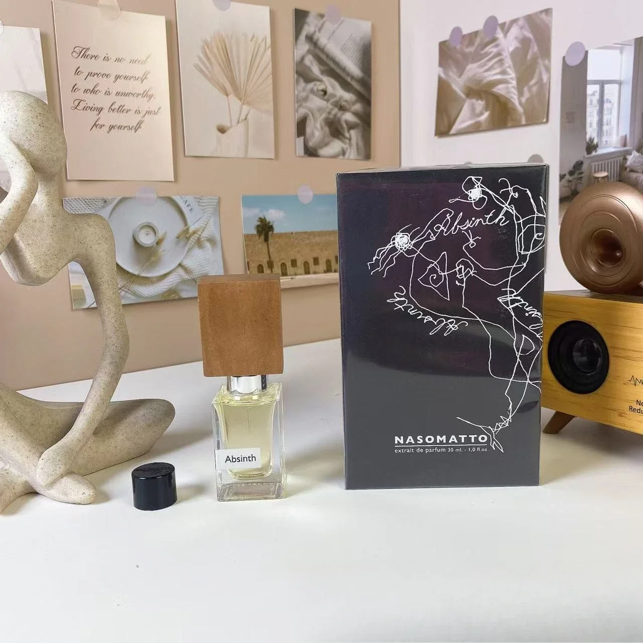 Luxury Empty Perfume Bottle and Gift Box Set – 30ml Refillable Thick Glass, PET or Acrylic Container with Alloy, ABS or Wooden Cap, Premium Paperboard Gift Box with Velvet or Satin Interior, Factory Direct UGI Packaging Wholesale - 图片 6