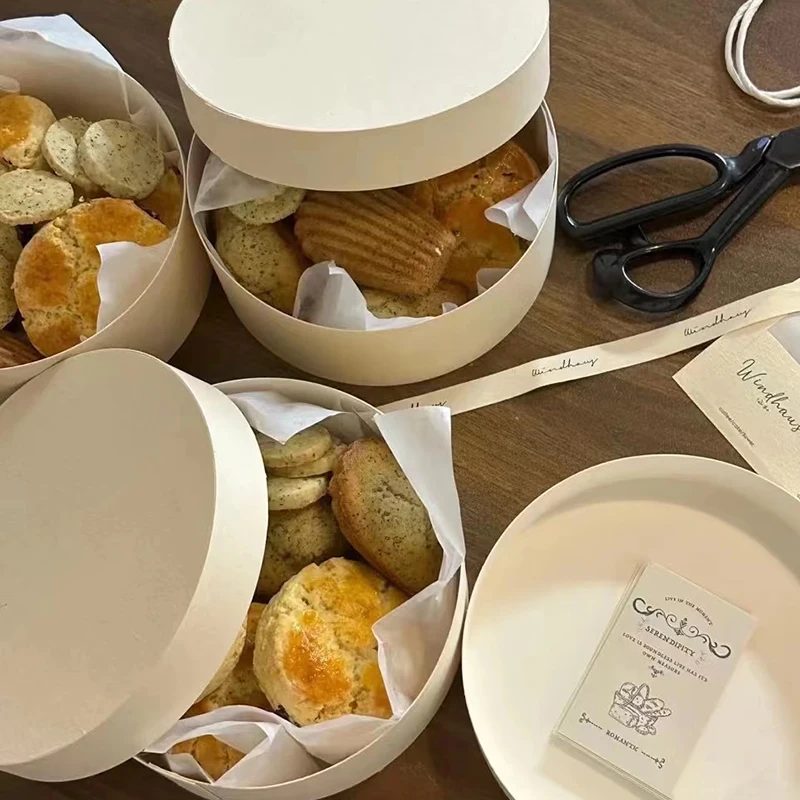 Mini Pastry Packaging Box for Cookies, Candies, Macarons – Food-Safe Kraft Paper Container for Home Baking, DIY Kitchen Use, Party Favors, Small Bakery Treats, Elegant Dessert Storage Solution - 图片 2