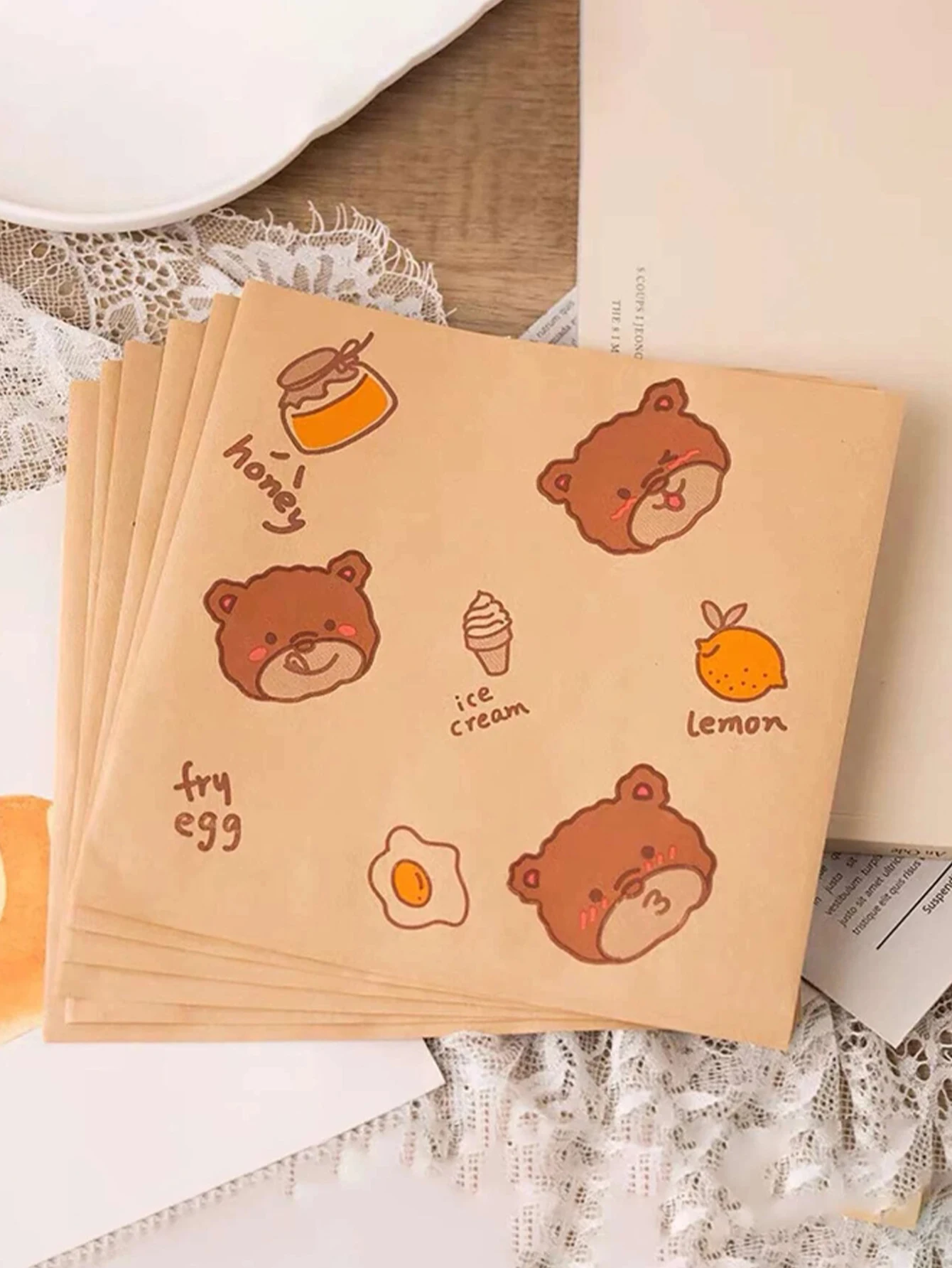 50PCS Grease-Resistant Kraft Paper Food Wrapping Sheets – Oil-Proof Sandwich, Burger, Fries, Toast & Fried Food Liners – Cute Bear Print Party Disposable Paper Mats for Home, Restaurant, Bakery 18