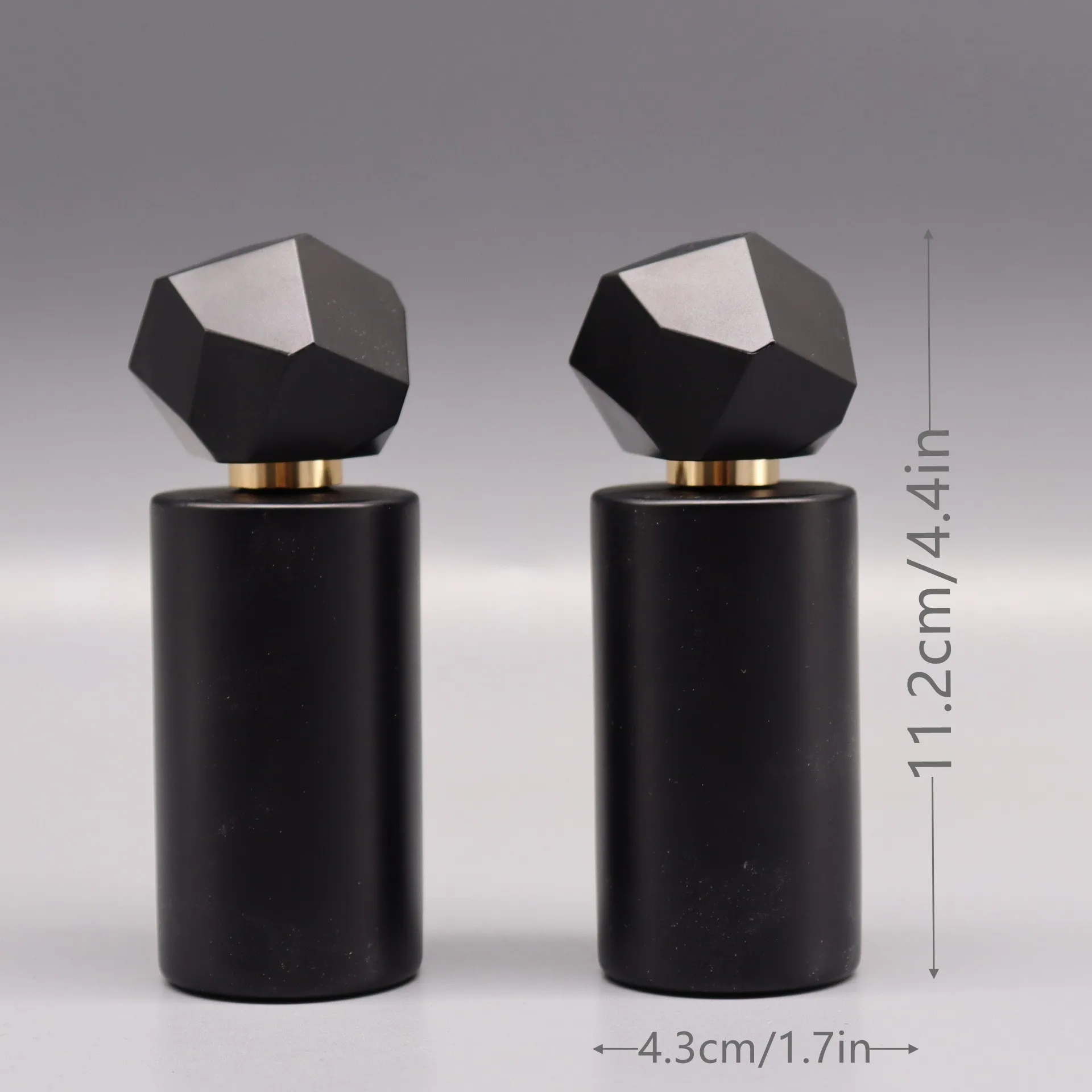 50ml Black Gold Polyhedral Glass Spray Bottle for Perfume, Makeup, Cosmetic Liquids, Refillable Thick Empty Atomizer Container, Portable Travel Sub-Bottling and Storage