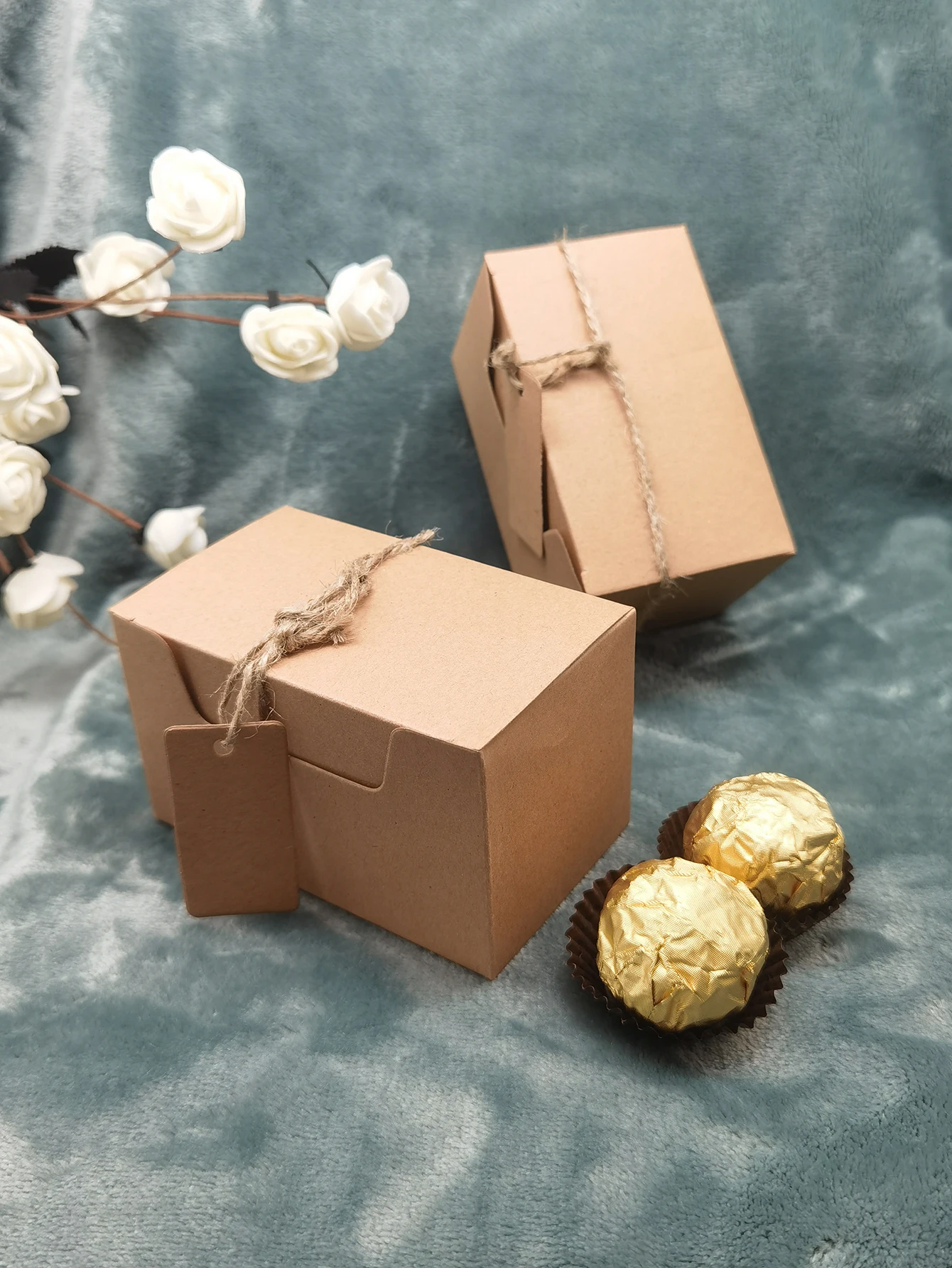 10pcs Kraft Paper Rectangular Gift Boxes for Party Favors, Candy, Chocolates, Cookies, Small Gifts and Treats, Elegant Kraft Paper Packaging Cartons for Birthdays, Weddings, Holidays, Special Events