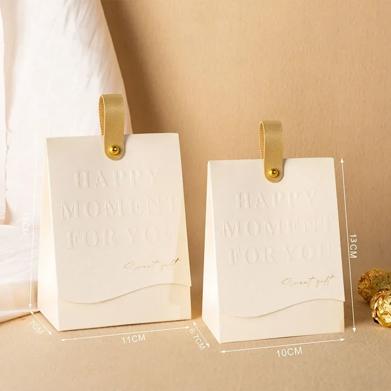 10Pcs Beige Paper Gift Bags, Small Wedding Favor and Souvenir Bags for Candy, Jewelry, Birthday Party, Guest Gifts, DIY Packaging, and Organizer for Home or Events - 图片 6