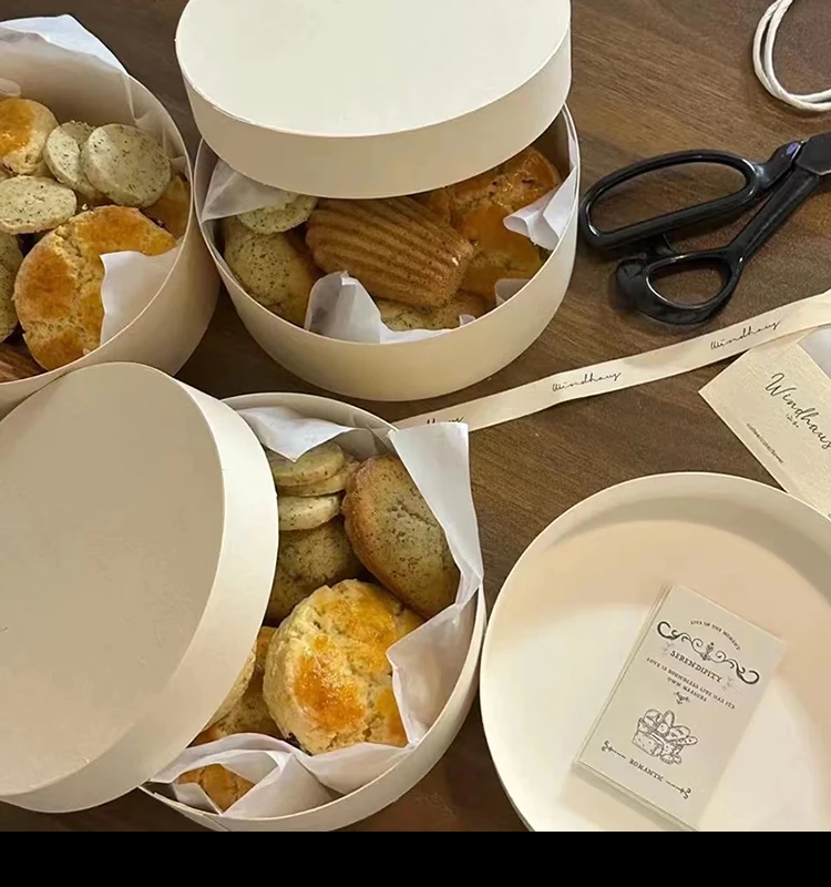 Mini Pastry Packaging Box for Cookies, Candies, Macarons – Food-Safe Kraft Paper Container for Home Baking, DIY Kitchen Use, Party Favors, Small Bakery Treats, Elegant Dessert Storage Solution