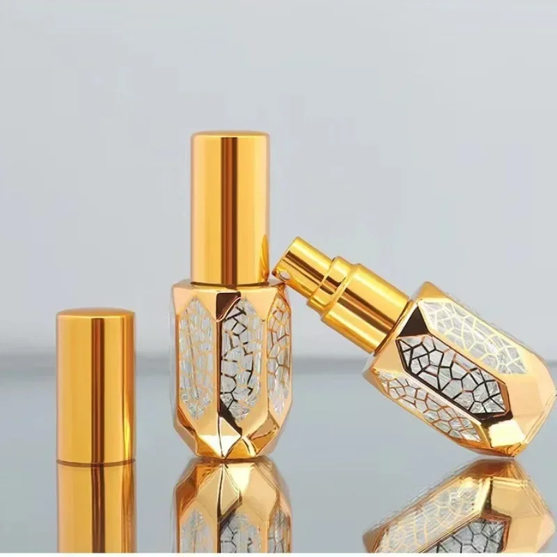 6ml Mini Spray Bottle with Luxury Gold Plating – Empty Glass Perfume Atomizer for Travel, Refillable Alcohol Mist Container, Transparent Portable Cosmetic Sprayer for DIY Fragrance and Essential Oils - 图片 2