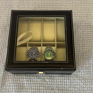 6/8/20-Slot PU Leather Watch Box with Glass Lid, Traditional Style Watch Storage Organizer with Lock, Durable Jewelry Display Case for Watches, Bracelets, Rings, and Accessories