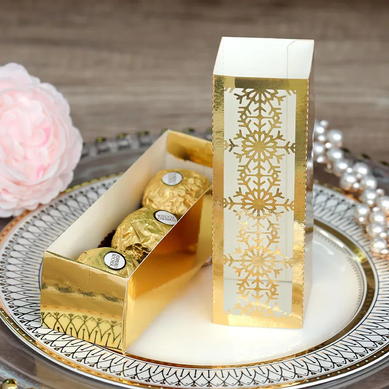 50Pcs Laser Cut Christmas Snowflake Packaging Gift Boxes, Drawer Style Candy Chocolate Box Favor, Pearl Paper Merry Christmas New Year Party Decoration Packaging Box with Pull Drawer Design 7