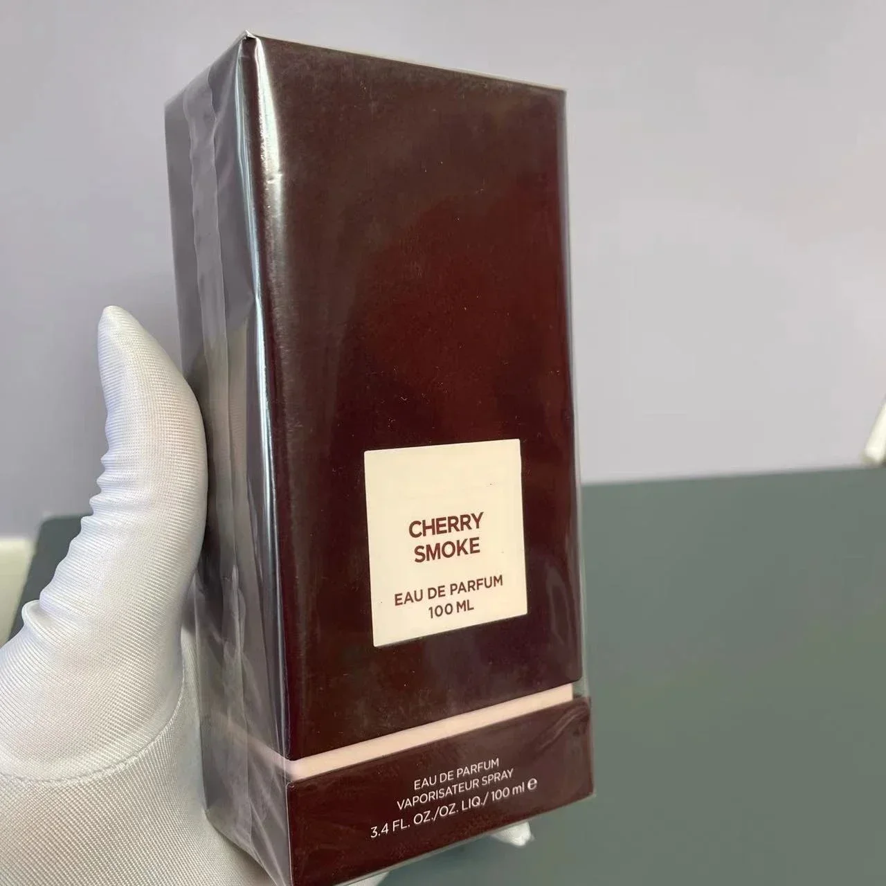 Luxury Refillable Perfume Bottle with Gift Box – Crystal Glass Spray Container with Weighted Base and Satin-Lined Rigid Packaging, Elegant Display, Travel-Ready, Premium Gifting Set - 图片 8