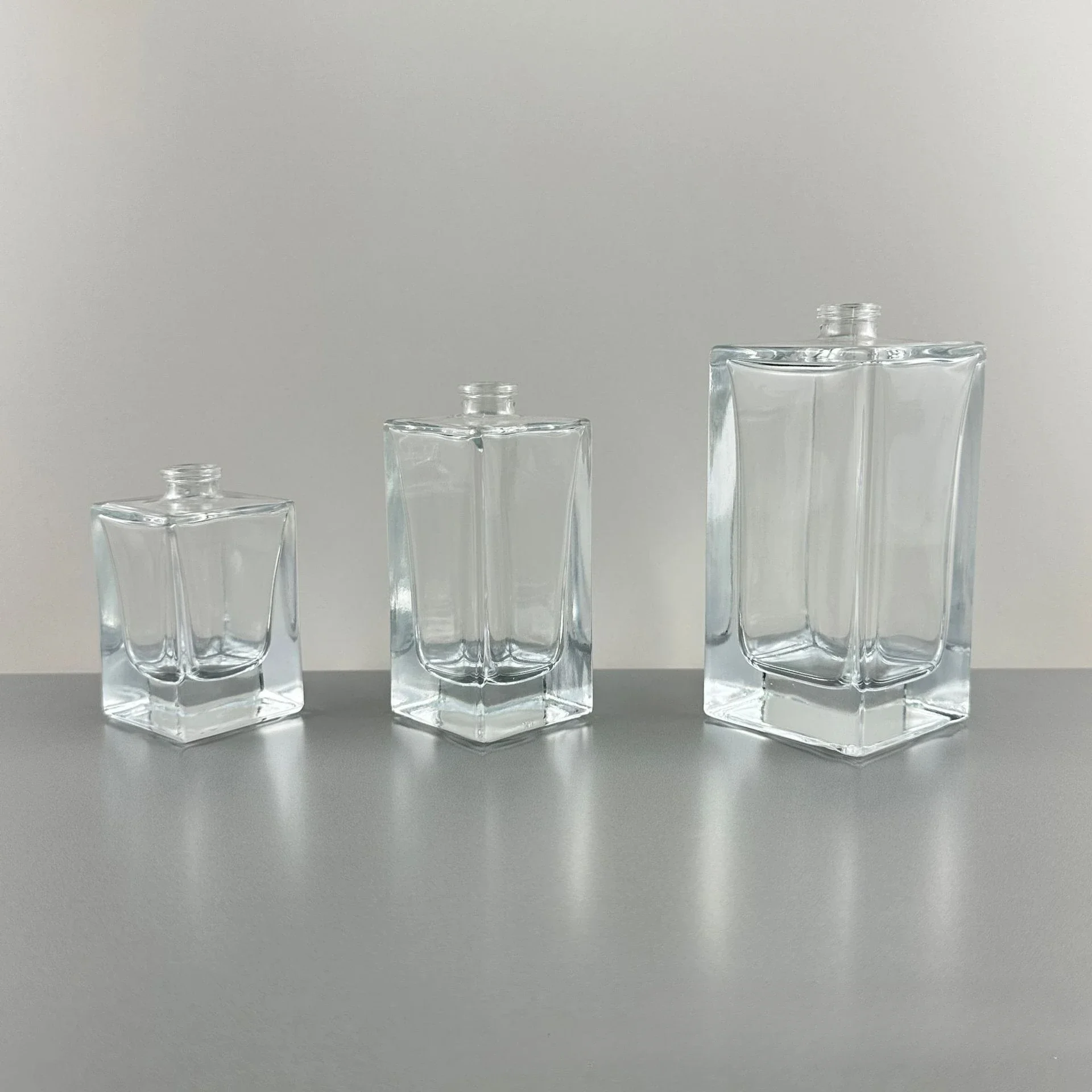 Luxury White Crystal Glass Perfume Bottles for Cosmetics, Fine Mist Spray Refillable Containers, Elegant Empty Bottled Design for Essential Oils, Colognes, Makeup, Fragrance Storage or Travel Use 4