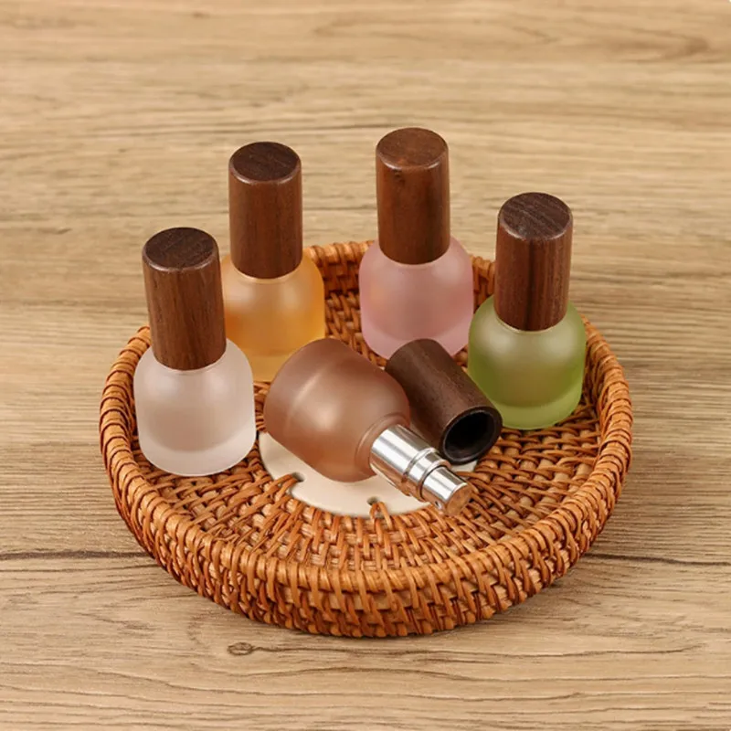 10/30pcs 10ml Refillable Perfume Spray Bottles | Premium Glass Mini Parfum Atomizers for Travel, Cosmetic Samples, Essential Oils, Portable Fragrance Containers, Reusable and Leak-Proof Design - 图片 3