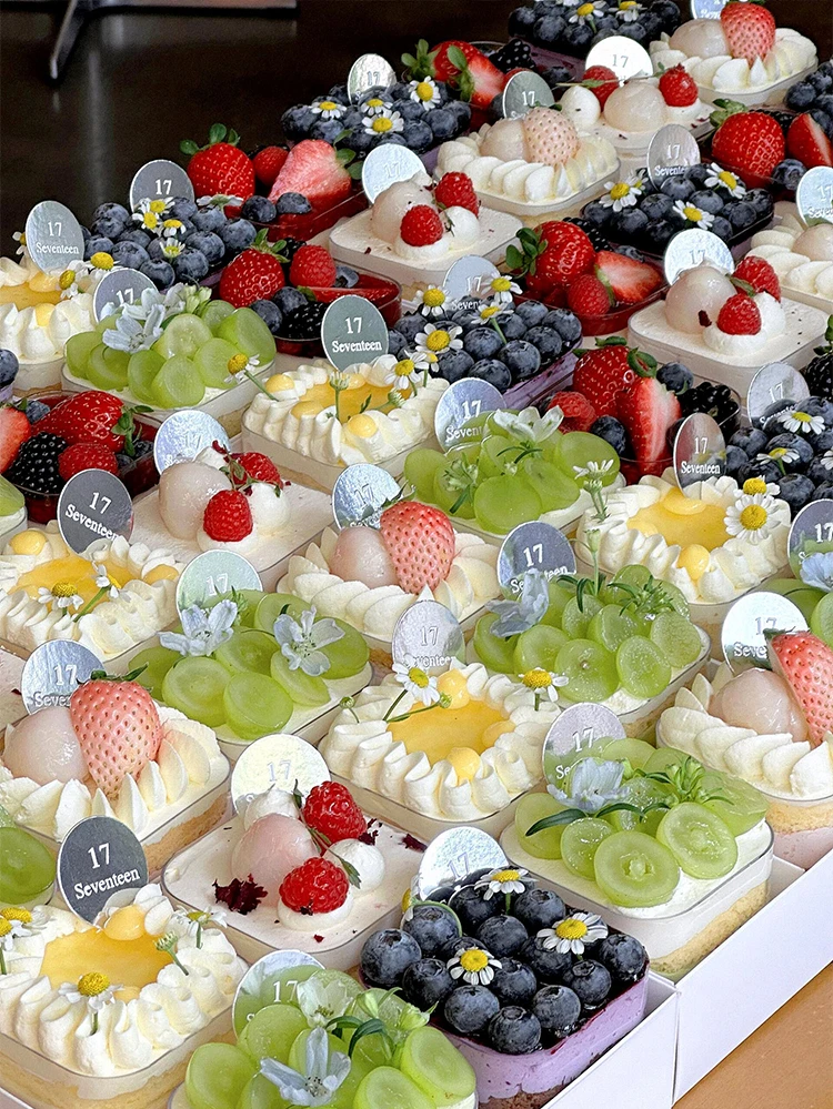 Four by Six by Nine Grid Transparent Cake Box Dessert Pastry Container for Afternoon Tea, Picnic, Party, Takeaway, Western-Style Baked Goods, Mousse, Cupcakes, Cookies, Home and Bakery Packaging 11