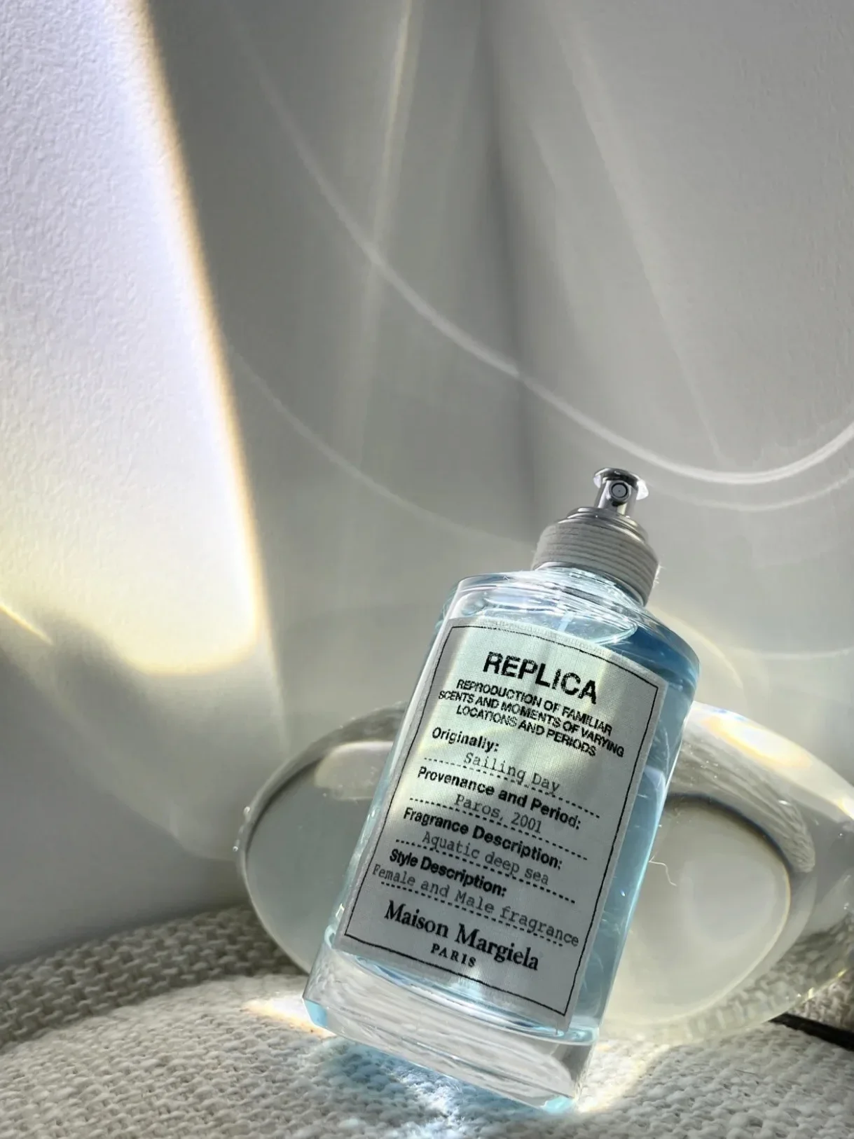 100ML Unisex Perfume Bottle with Long-Lasting Woody Scent, Elegant Glass, Acrylic or Metal Options with Fine Mist Spray and Luxury Custom Gift Box, Factory Direct Supply for Wholesale and Personalized Packaging 21