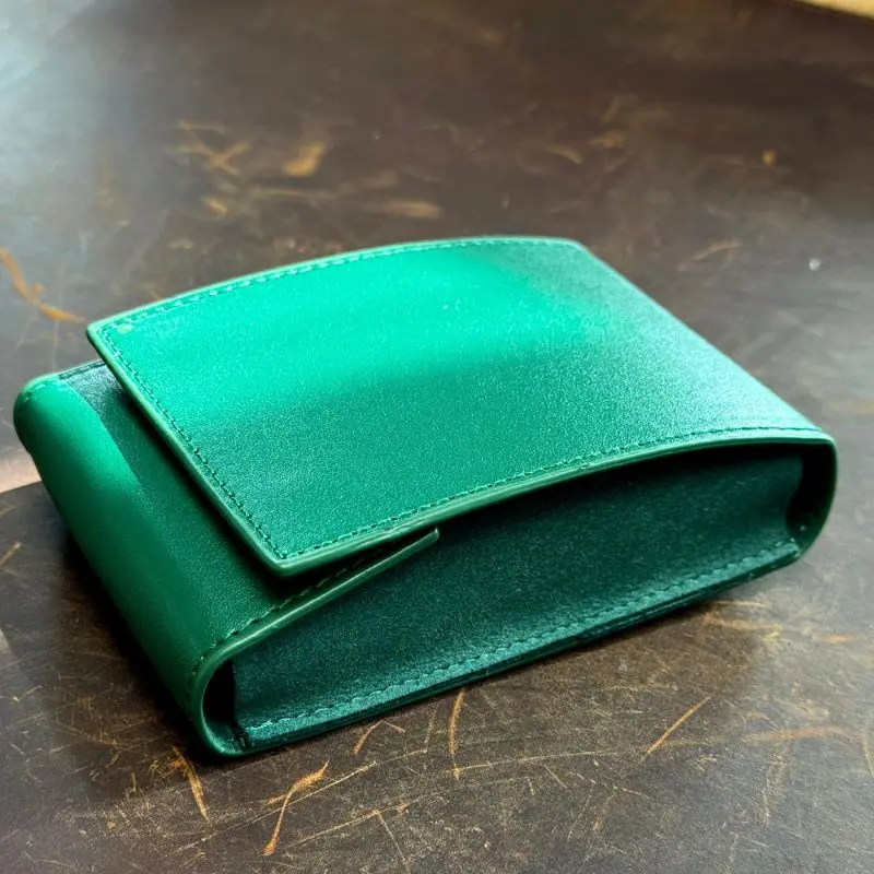 Travel Watch Organizer | High-End Portable Green Travel Watch Storage Bag with Secure Snap Closure, Protective Wristwatch Case for Men and Women, Compact Snap-On Organizer for Safe Transport and Display - 图片 7